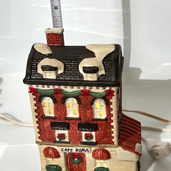 Caldor Vintage Hand Painted Ceramic Lighted House - Cafe Roma - Picture 7 of 12